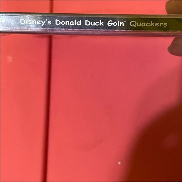 Disney’s Donald Duck Goin Quackers Brand-new, factory sealed - Picture 3 of 5